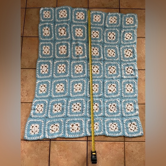 Vintage Crochet Granny Square Blue & White Afghan Throw Blanket 41x51” - Picture 3 of 6